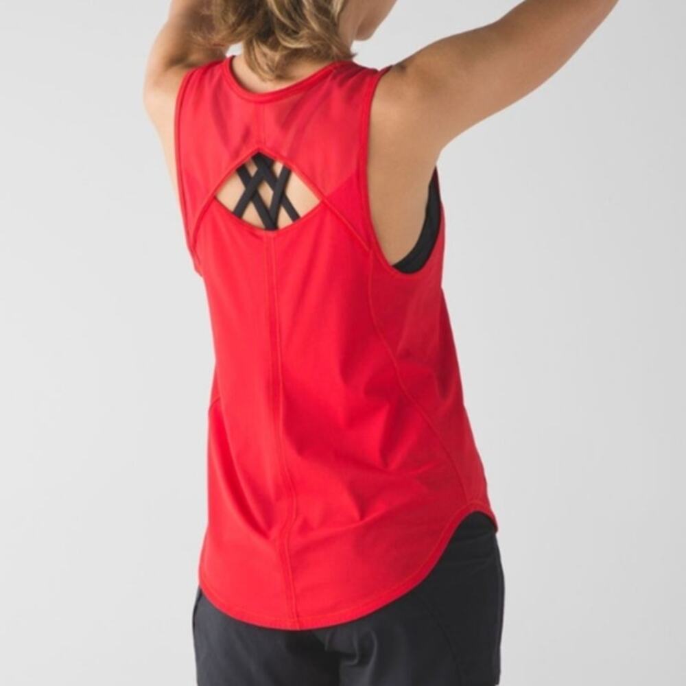 Lululemon Sculpt tank true red first release UPF 50+ sun protection athletic - Picture 6 of 6
